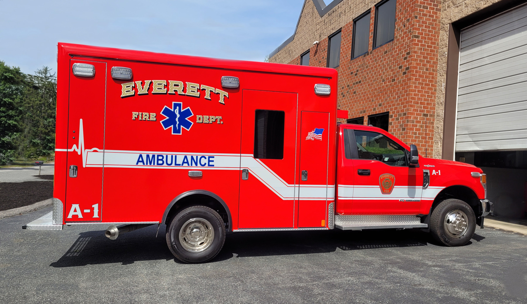 Everett Fire Department - Crestline CCL 150 Type I Ambulance - Bulldog ...